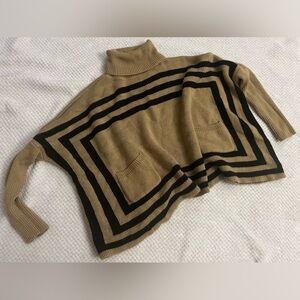 EUC‼️☃️ Tunic Turtle neck Sweater